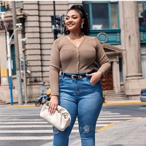 Shein Button V neck Solid Ribbed Tee